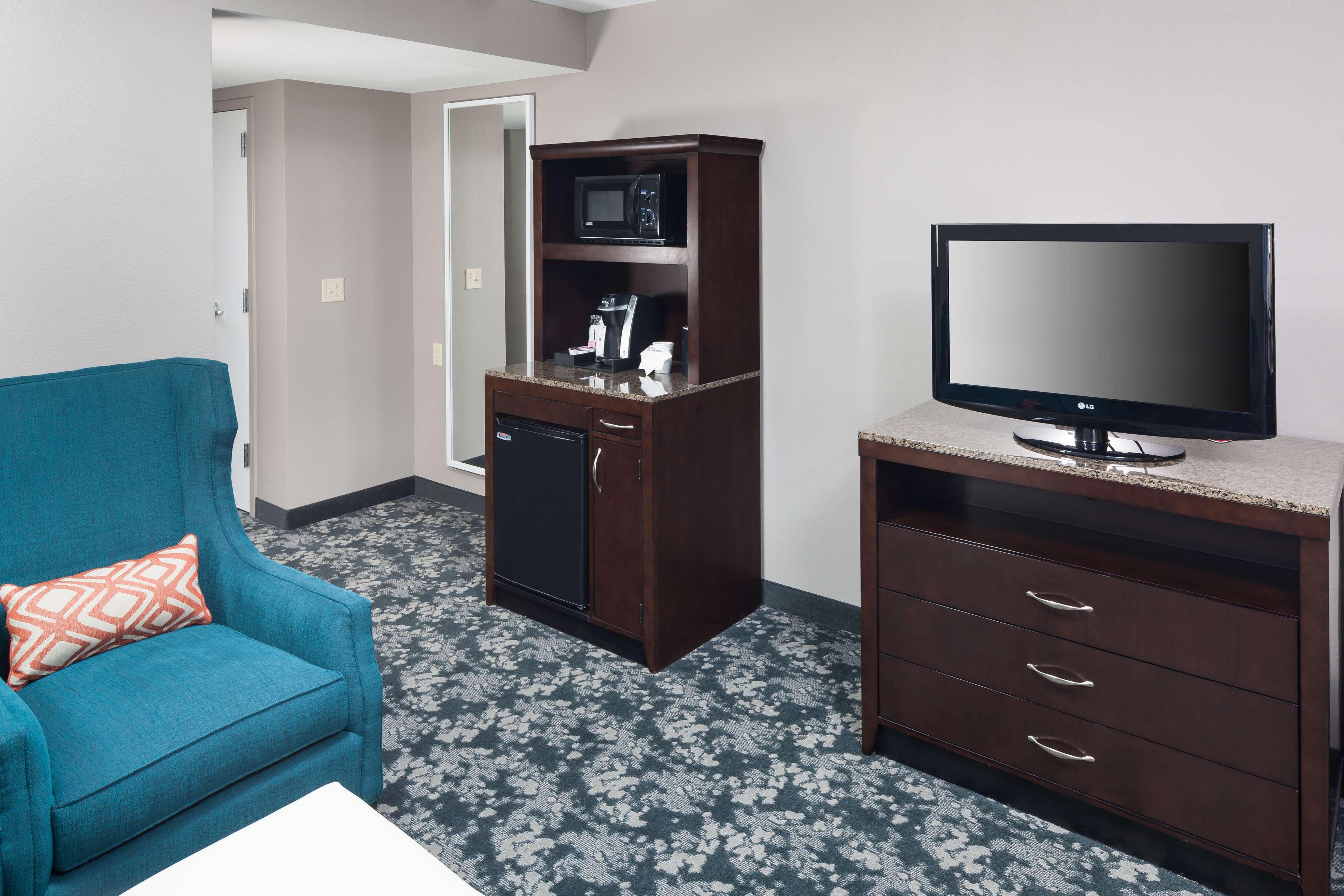 Hilton Garden Inn Cincinnati/Mason Ngoại thất bức ảnh