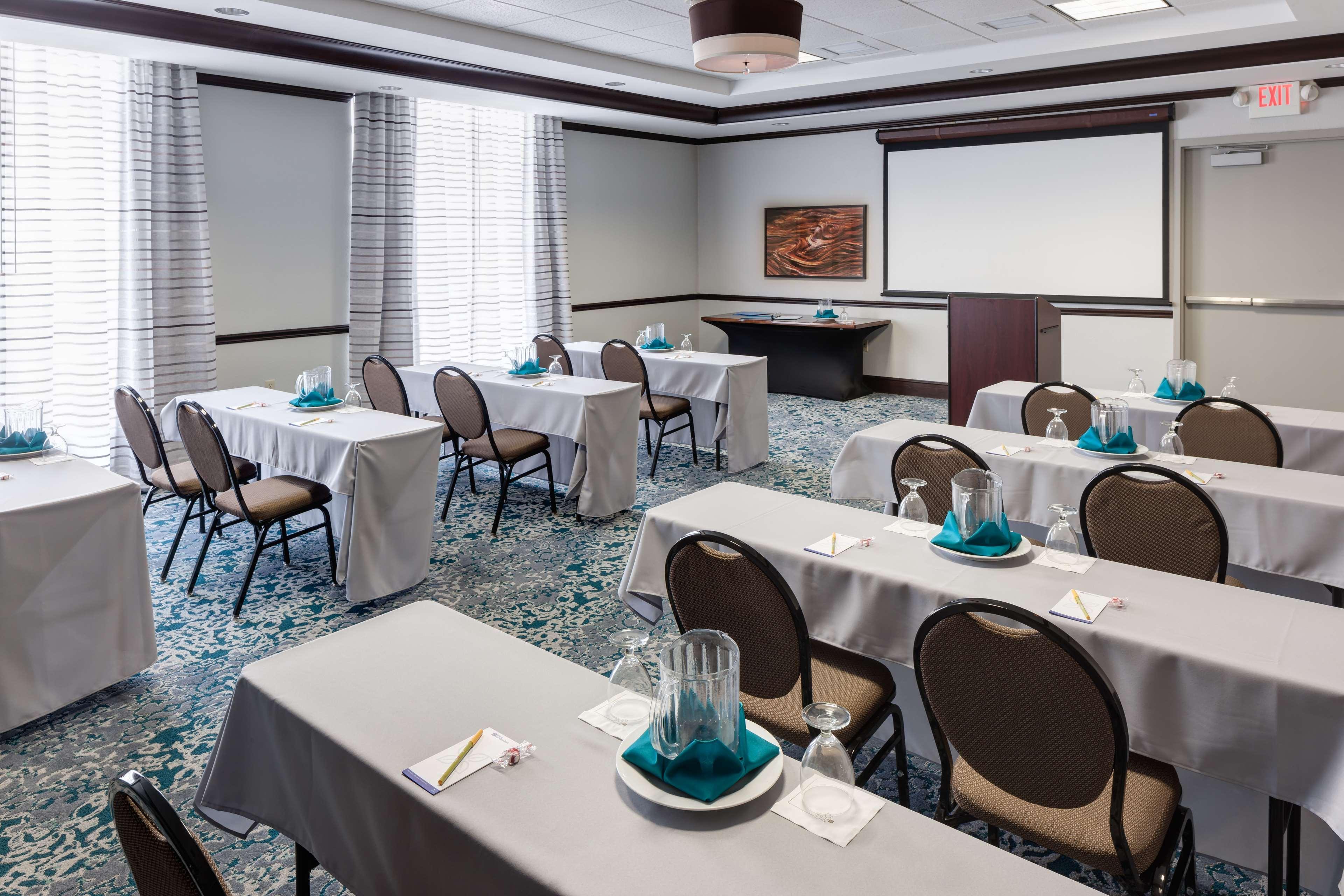 Hilton Garden Inn Cincinnati/Mason Ngoại thất bức ảnh